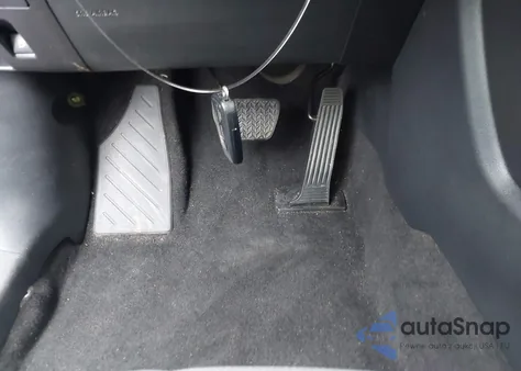 2023 Toyota Highlander Le z USA, uszkodzony, nr VIN 5TDKDRAH6PS015986